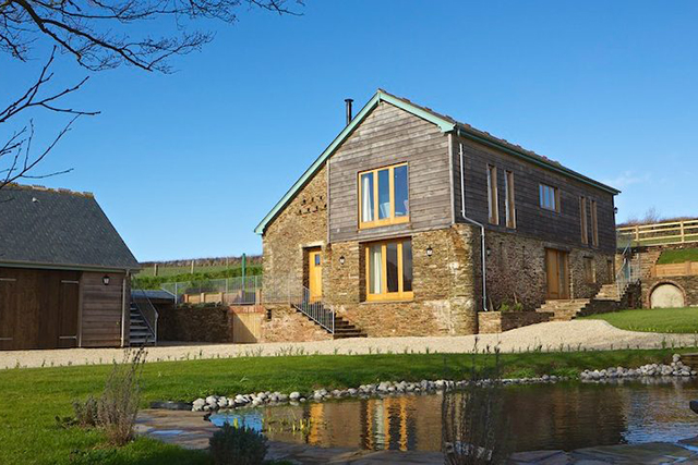 Higher Hill Barn, Family Holiday Home