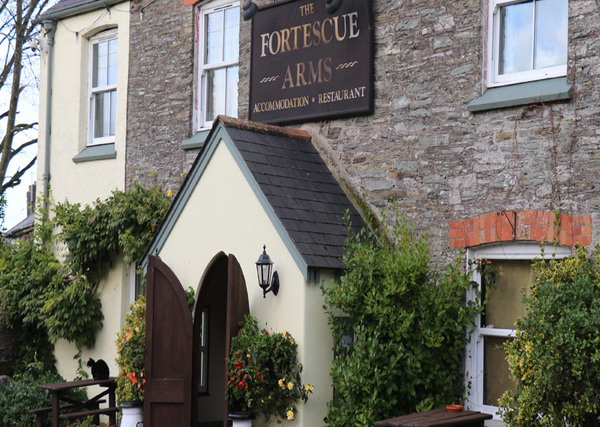 The Fortescue Arms - East Allington pub