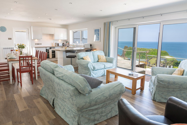 Devon Holiday Home with Sea View