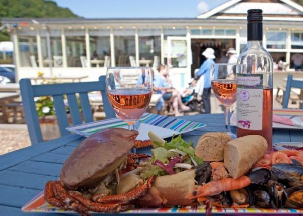 Things to do in Salcombe - winking prawn cafe