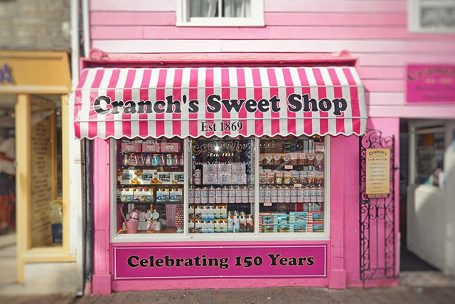 The shopfront of Cranch's Sweets, Salcombe