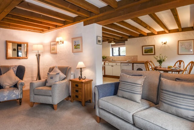 1 Bailey's Cottage - Living Room