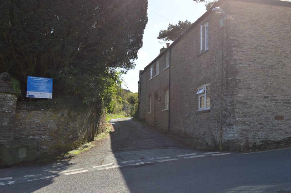 The crossroads by the Green Dragon in Stoke Fleming